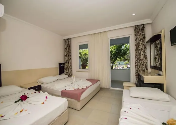 Elis Beach Hotel