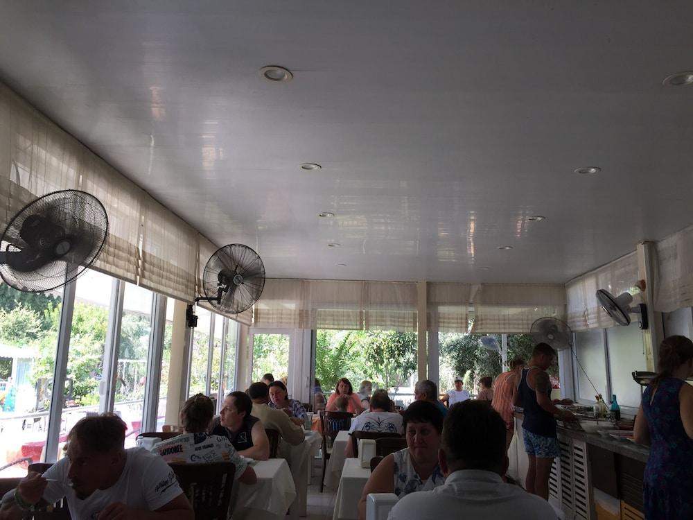 Hotel Elis Side