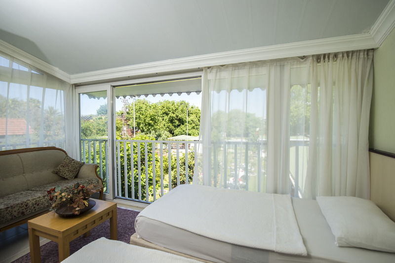Hotel Elis 3*