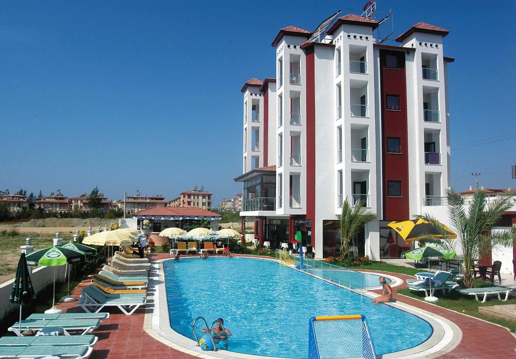 Elis Hotel Side