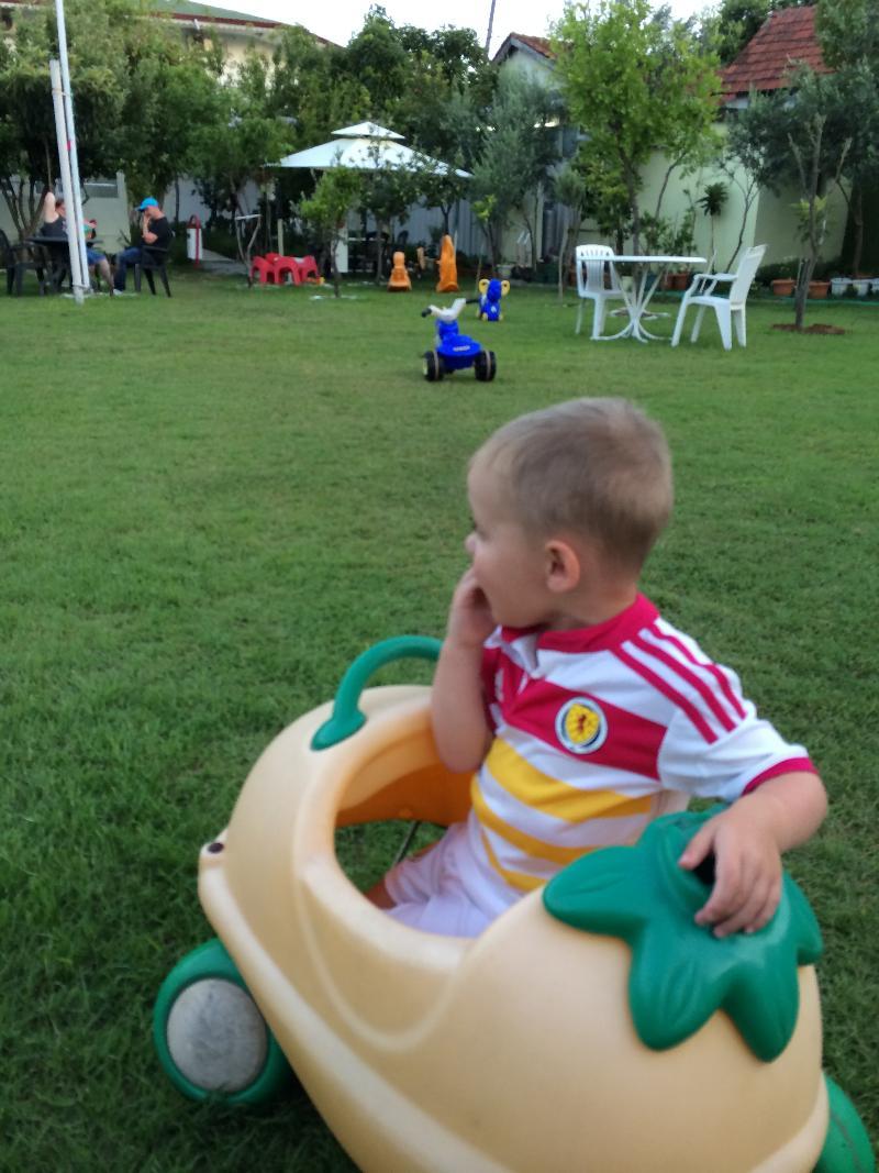 Elis 3*